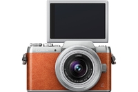 Panasonic Lumix GF8 - stworzony do autoportretu
